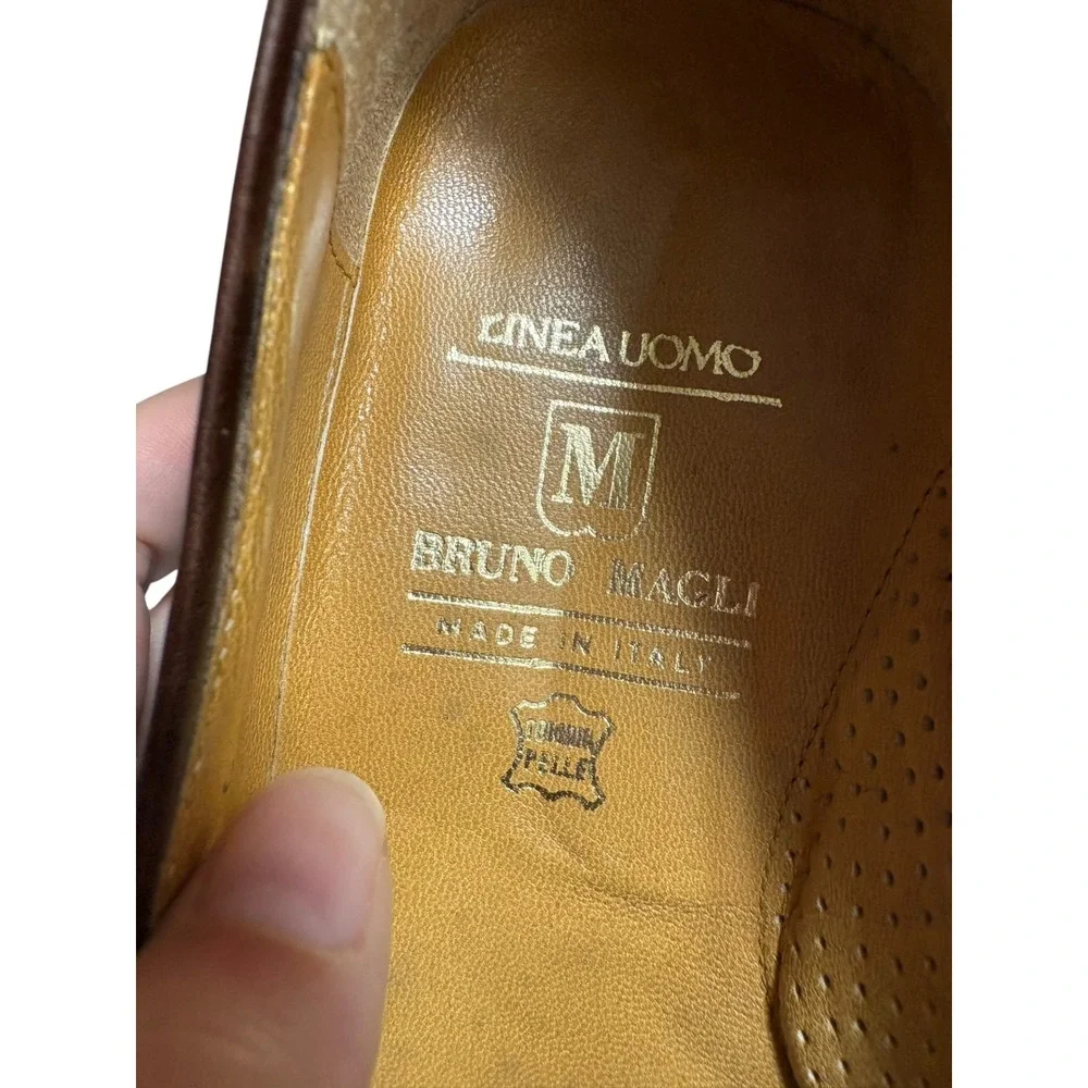 Bruno Magli Vintage Brown Leather Crocodile Texture Gold Logo Slip on Loafer - 6